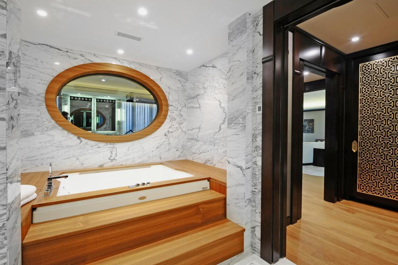 Crowne Plaza Bursa Convention Center & Thermal Spa By Ihg Exteriér fotografie Bathroom