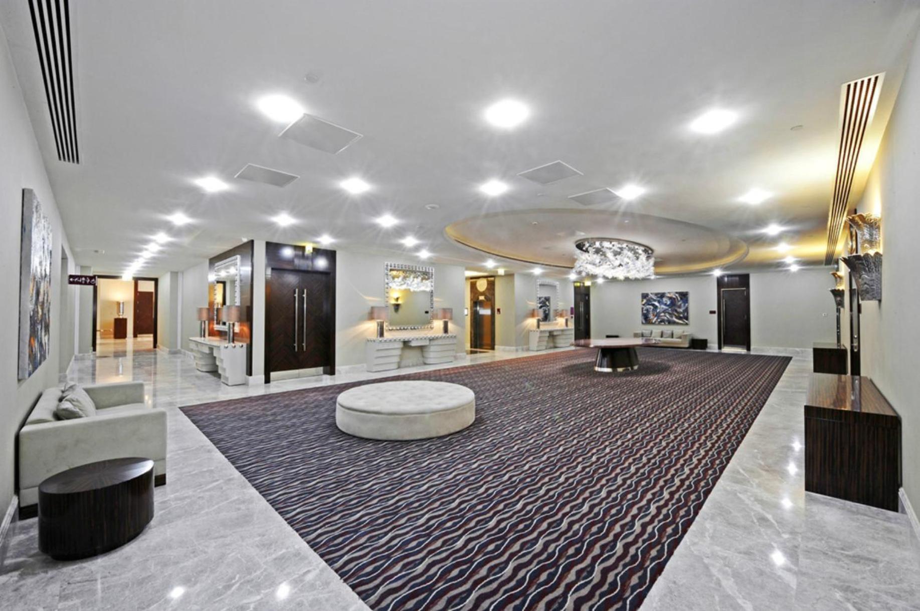 Crowne Plaza Bursa Convention Center & Thermal Spa By Ihg Exteriér fotografie The lobby of the hotel